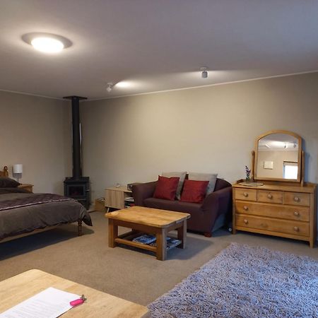 One Bedroom Country Cottage Motueka Exterior foto