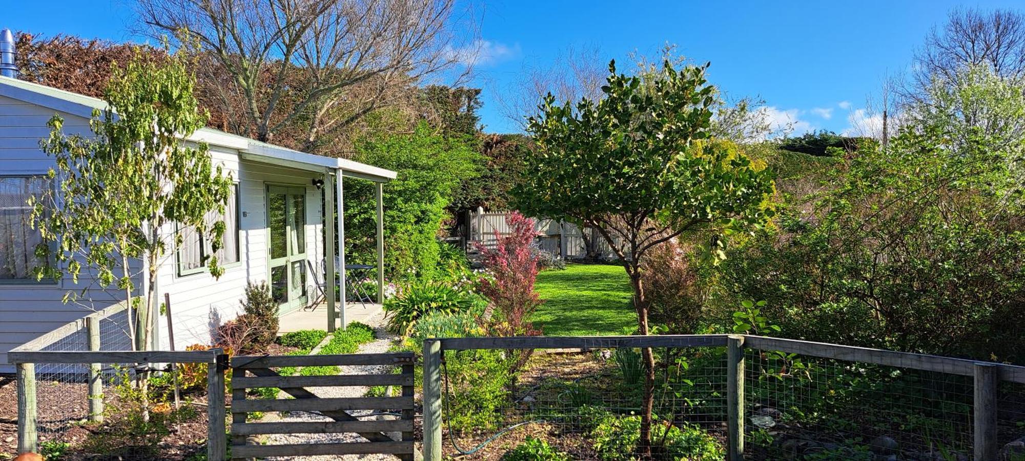 One Bedroom Country Cottage Motueka Exterior foto